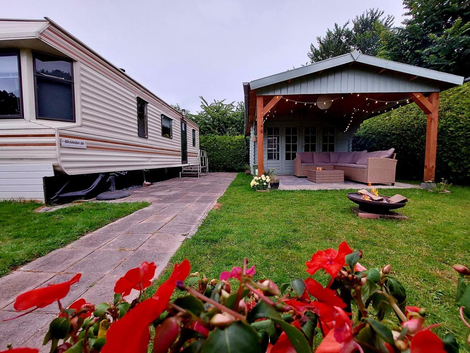 Familychalet De Schaapskooi, 6-Persons, Big Private Garden, Dogs Aloud Westergeest Kültér fotó